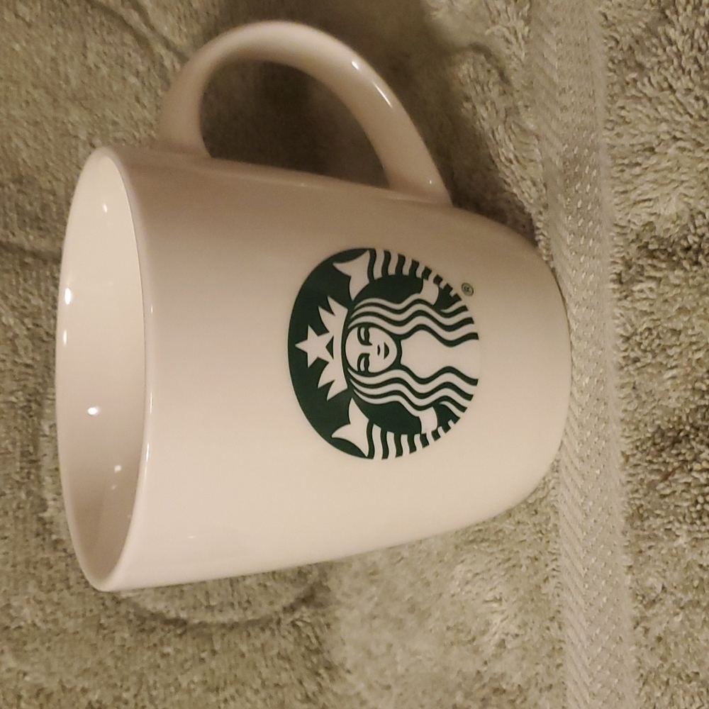 Starbucks  offer cup.